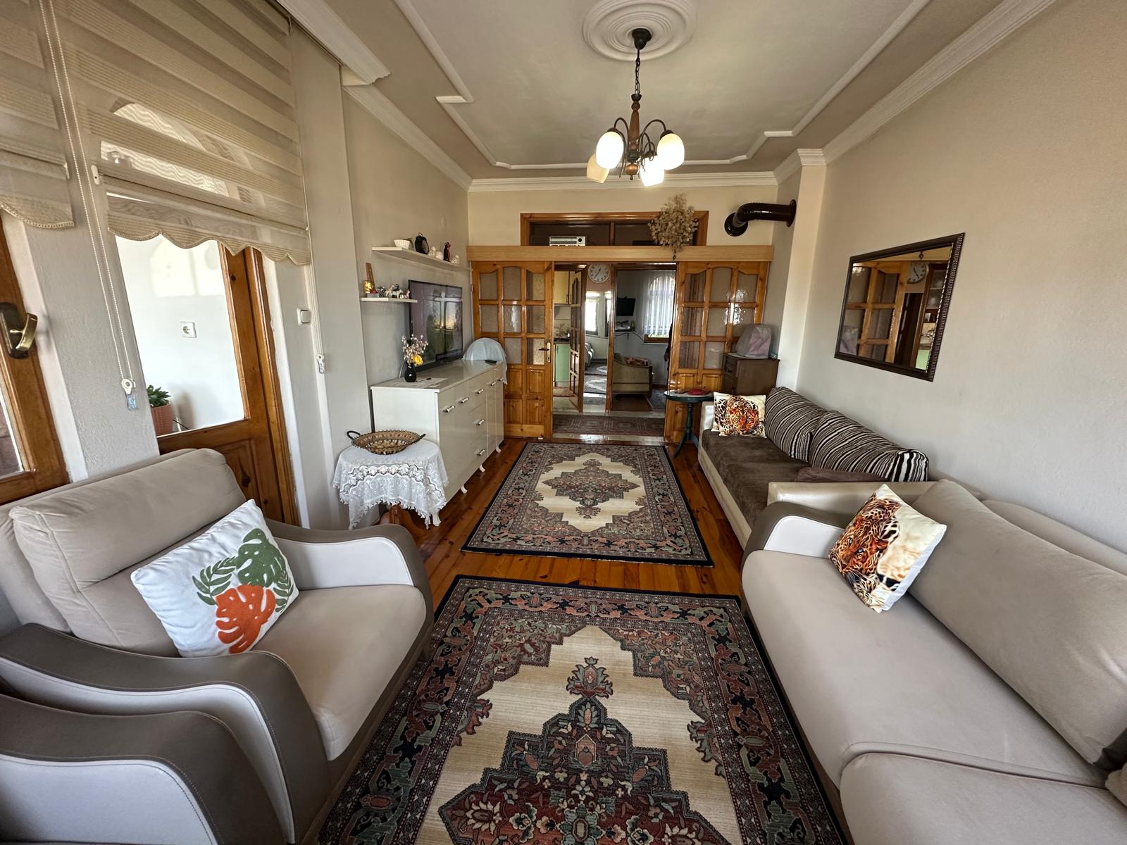 MABEL GAYRİMENKUL/DENİZLİ'DE ANA YOLA SIFIR SATILIK ARSA VE BİNA